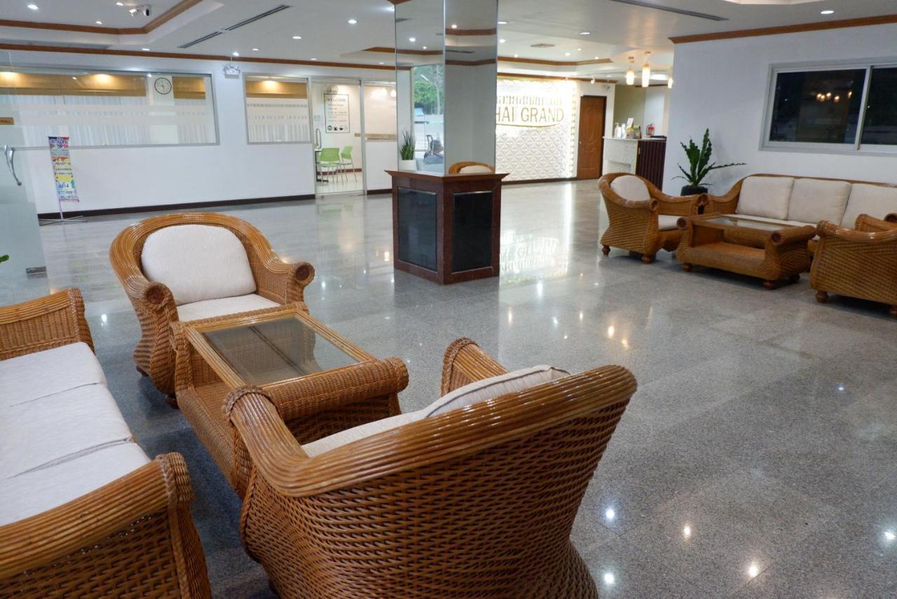 Auychai Grand Hotel Langszuan Kültér fotó
